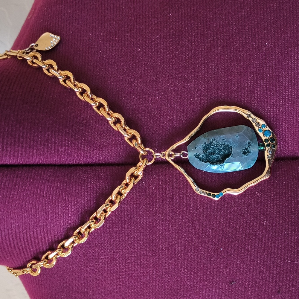 Paloma & Ellie Gold Tone Chain Long Necklace with Teal Stone Pen…